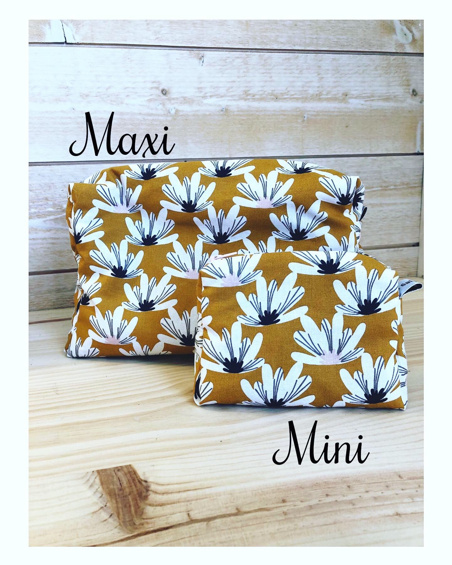 MAMAN - MINI / MEDIUM / MAXI trousse