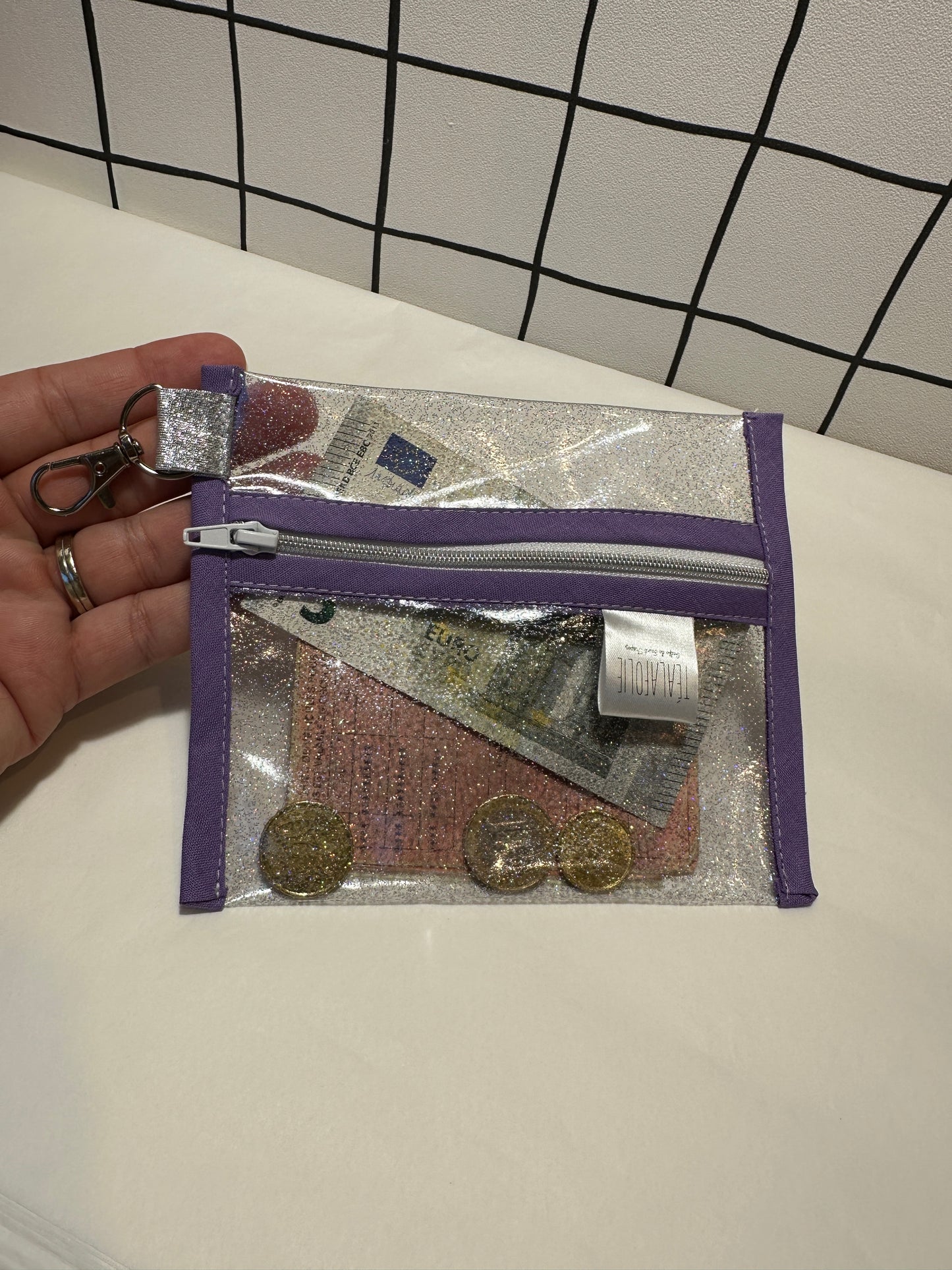 001 - La Tiny Glass Pockett